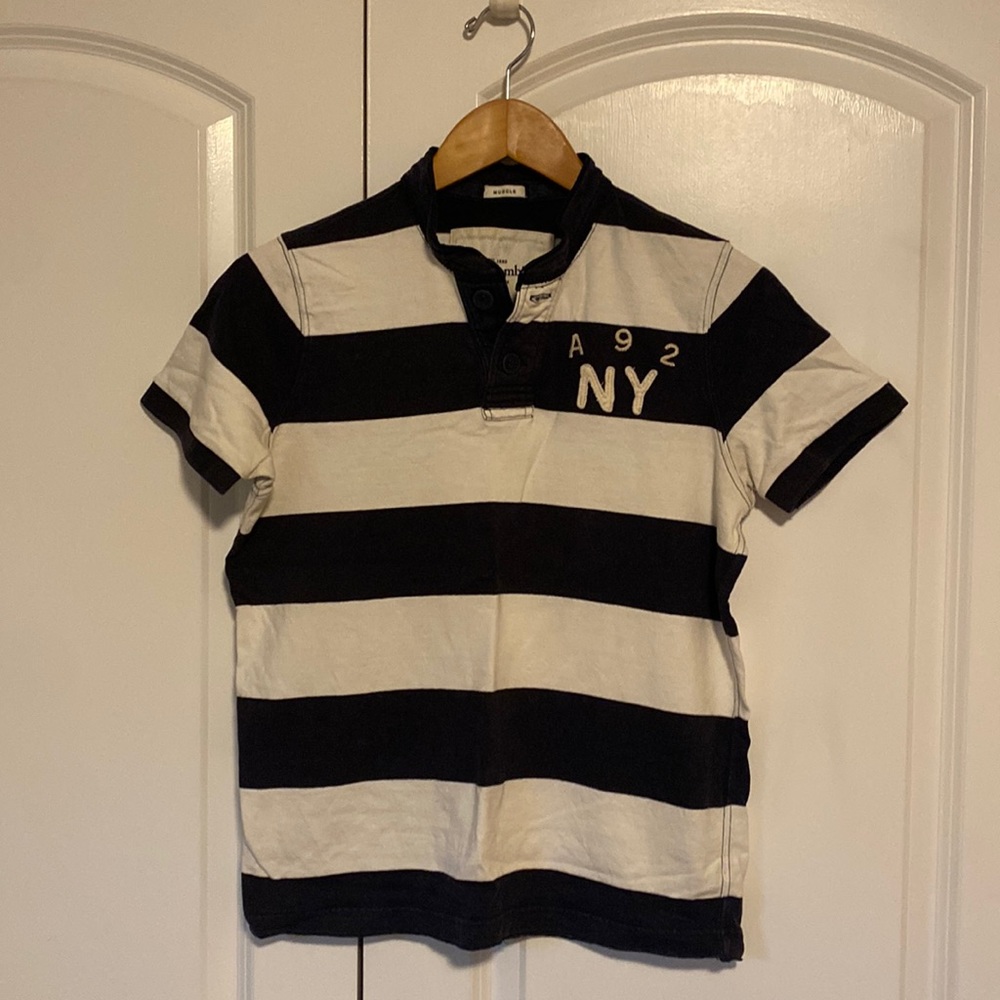 Abercrombie NY Muscle shirt boys XL